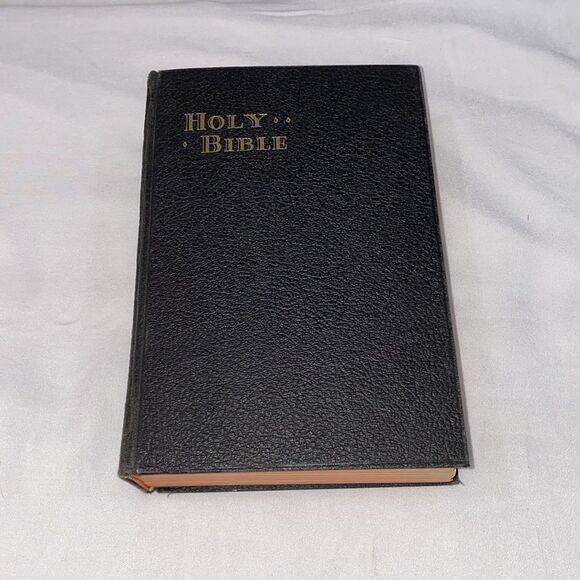 Vintage New Catholic Edition Of The Holy Bible New Edition Copywright 1954 - Picture 1 of 17